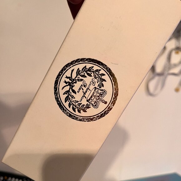 Buckingham Palace Collectible Ballpoint Pen - Picture 10 of 16